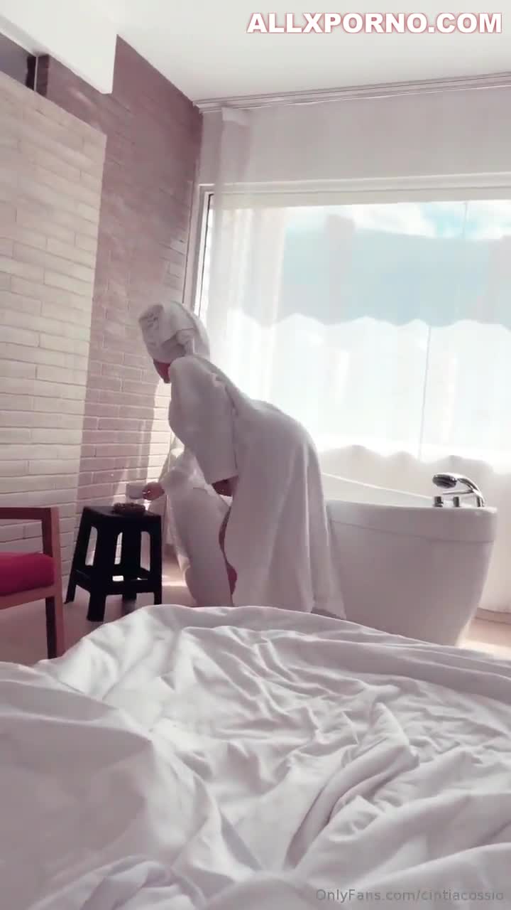 Cintia Cossio Desnuda Con su dildo perferido - Otubex